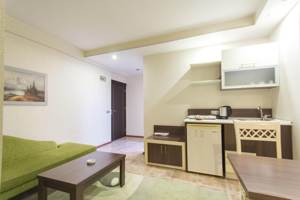 Sari Konak Apart Hotel Adana Habitación foto